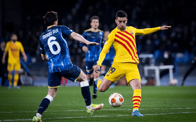 埃因霍温发布备战花絮；今夜状态回暖；西甲任务艰巨；更衣室氛围转暖(破阵营业悖论歌词)